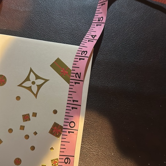 Louis Vuitton 2023 holiday shopping bag never used limited edition! - Picture 5 of 7